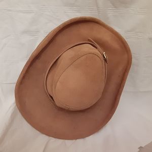 Vintage Suede, medium, chestnut colored hat.